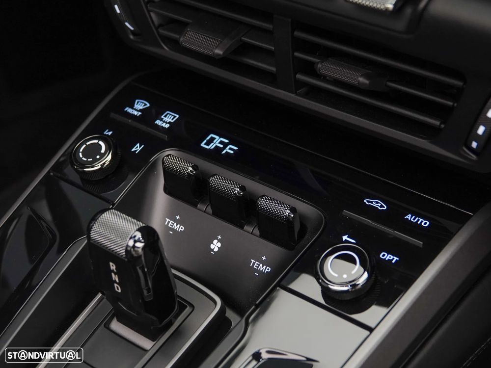 Porsche 911 (992) Carrera - 24