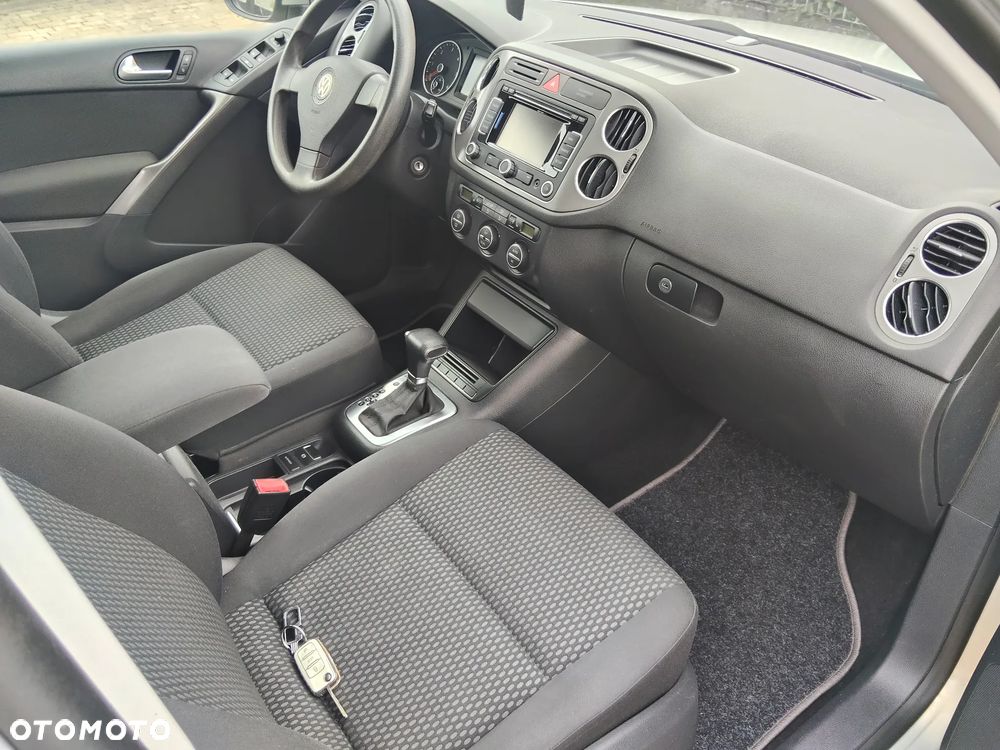 Volkswagen Tiguan - 17