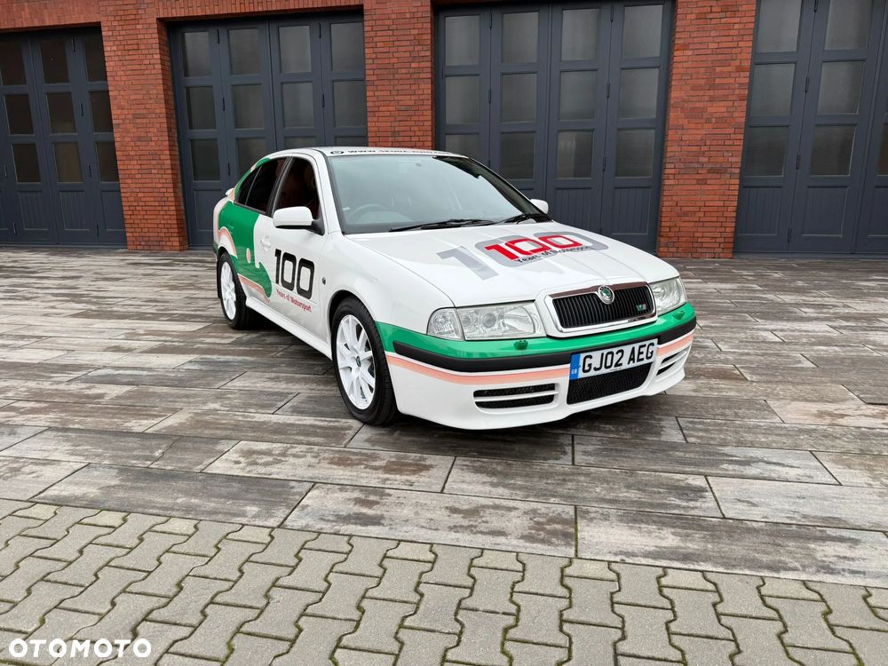 Skoda Octavia 1.8 T RS - 1