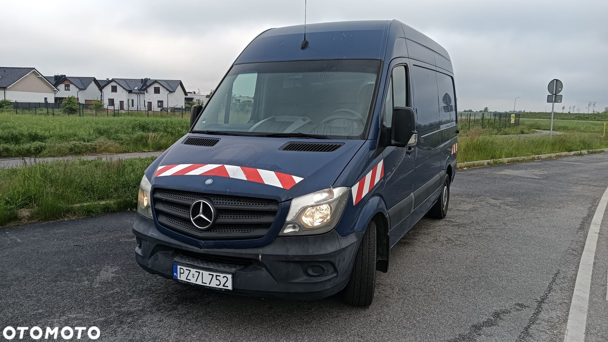 Mercedes-Benz Sprinter - 1