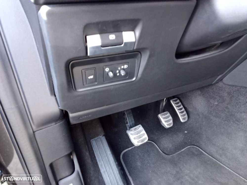 Land Rover Discovery Sport 2.0 D165 R-Dynamic - 24