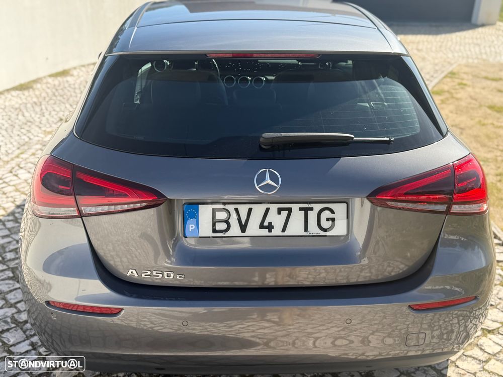 Mercedes-Benz A 250 - 4