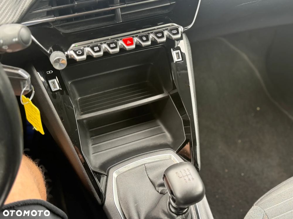 Peugeot 208 PureTech 100 Active - 15