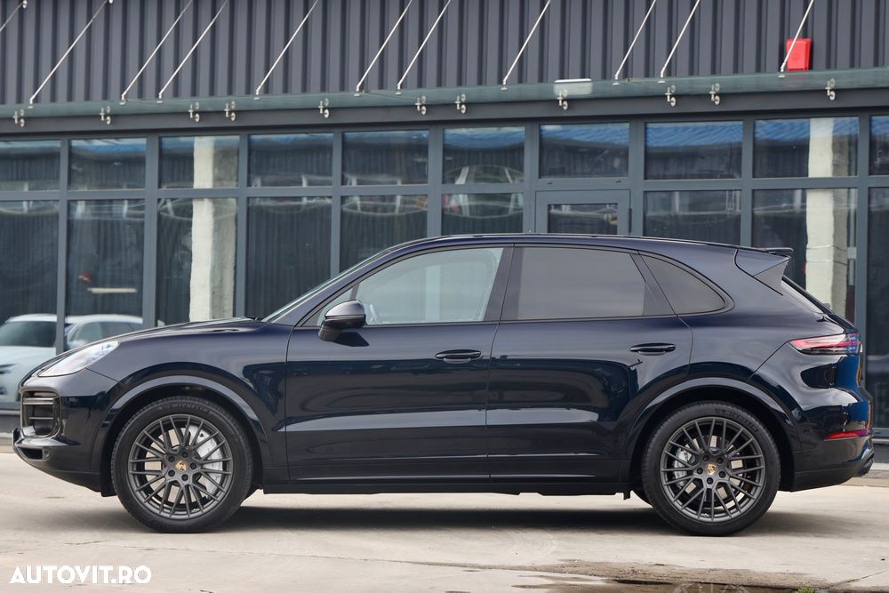 Porsche Cayenne Turbo - 40