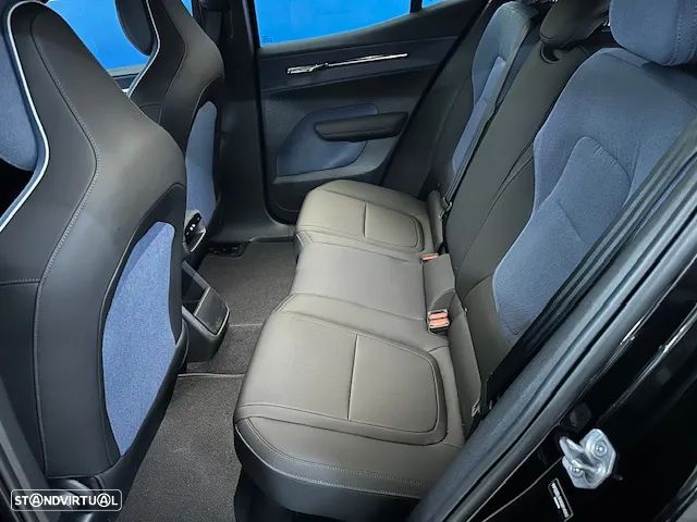 Volvo EX30 69 kWh Single Motor Extended Range Plus - 12