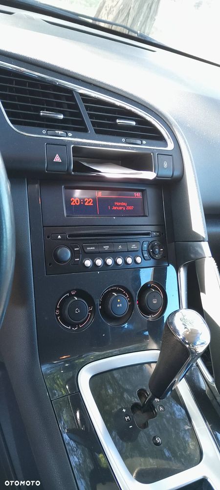 Peugeot 3008 1.6 HDi Premium - 10