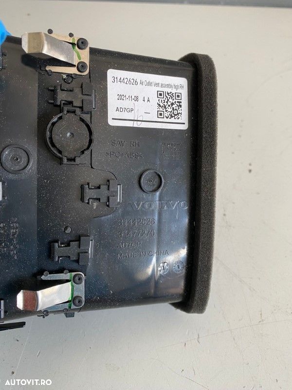 Grila bord VOLVO XC40 2018+ 31442626 31477270 - 2