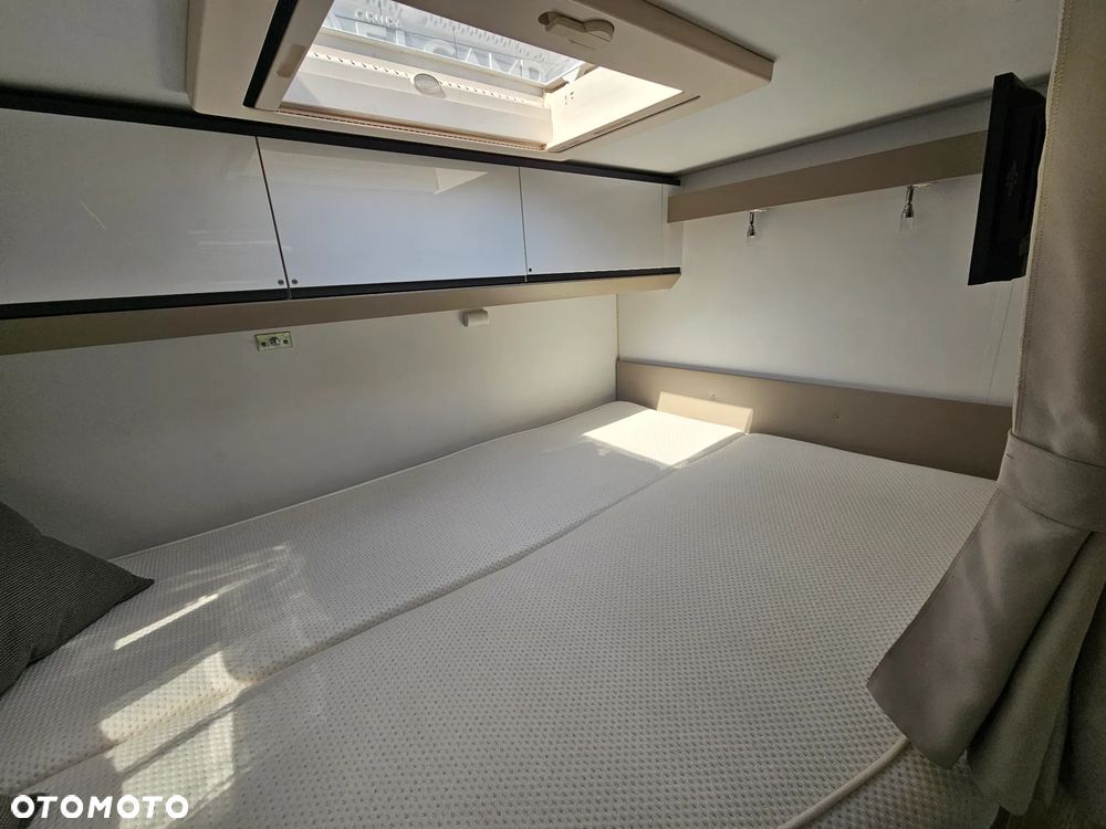 Adria Compact Plus - 16