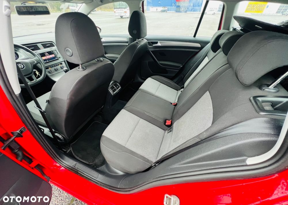 Volkswagen Golf 1.6 TDI BlueMotion Technology Comfortline - 10