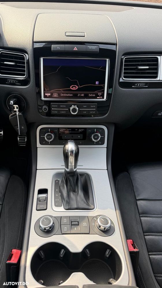 Volkswagen Touareg 3.0 V6 TDI BMT - 12
