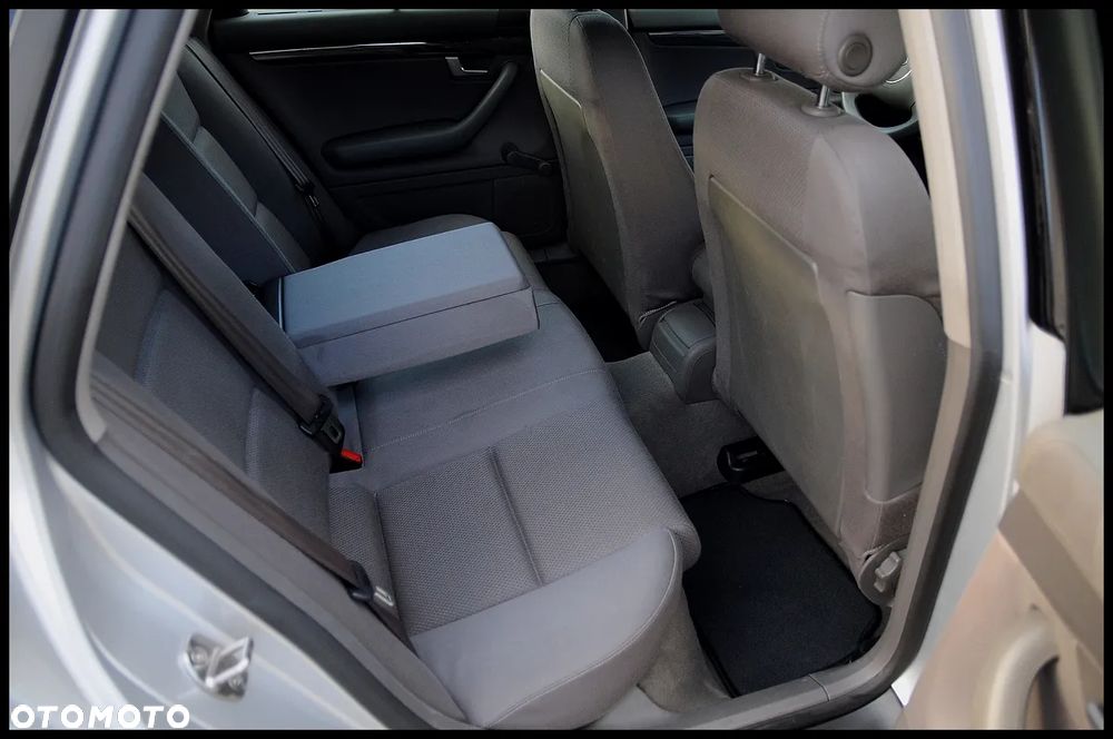 Audi A4 Avant - 28