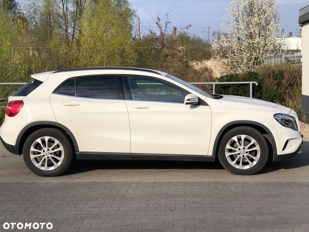 Mercedes-Benz GLA 220 CDI - 16