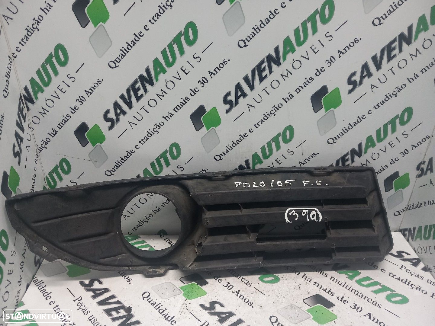 Grelha Frente / Frontal Volkswagen Polo (9N_) - 2