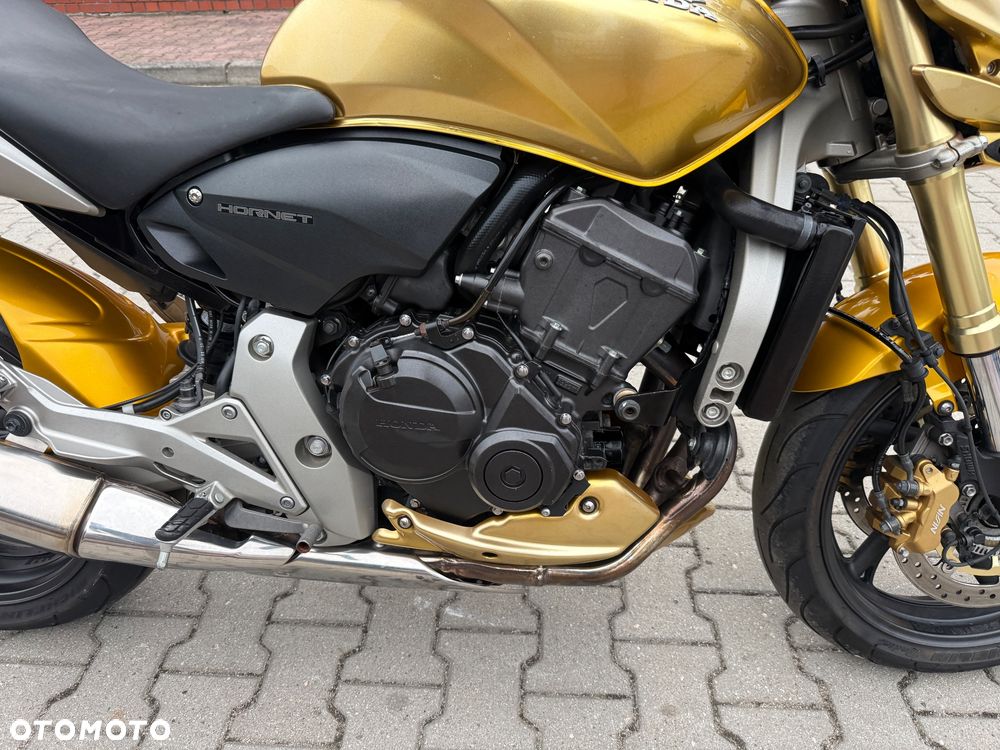 Honda Hornet - 8