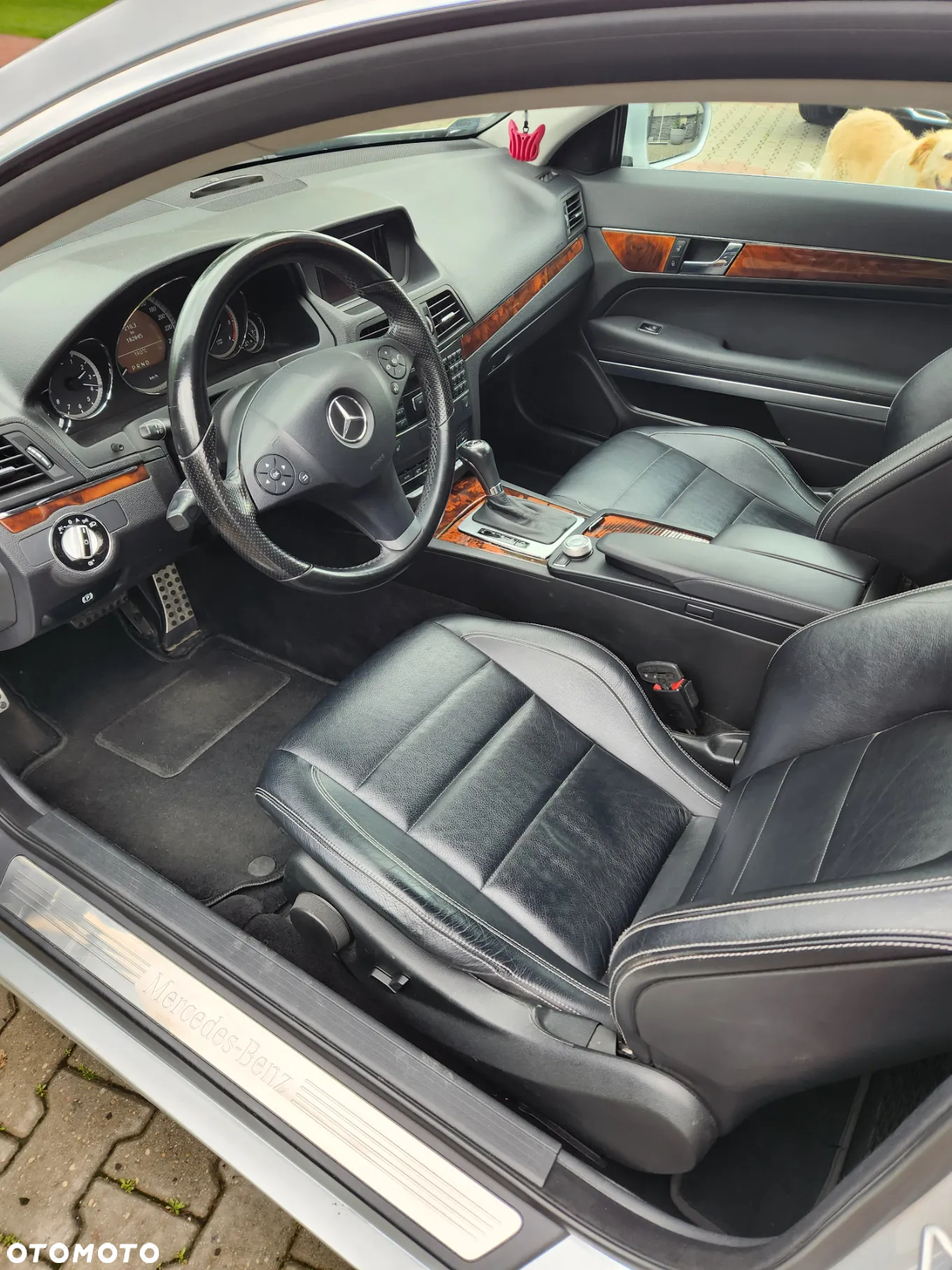 Mercedes-Benz Klasa E 350 CDI BlueEff - 11