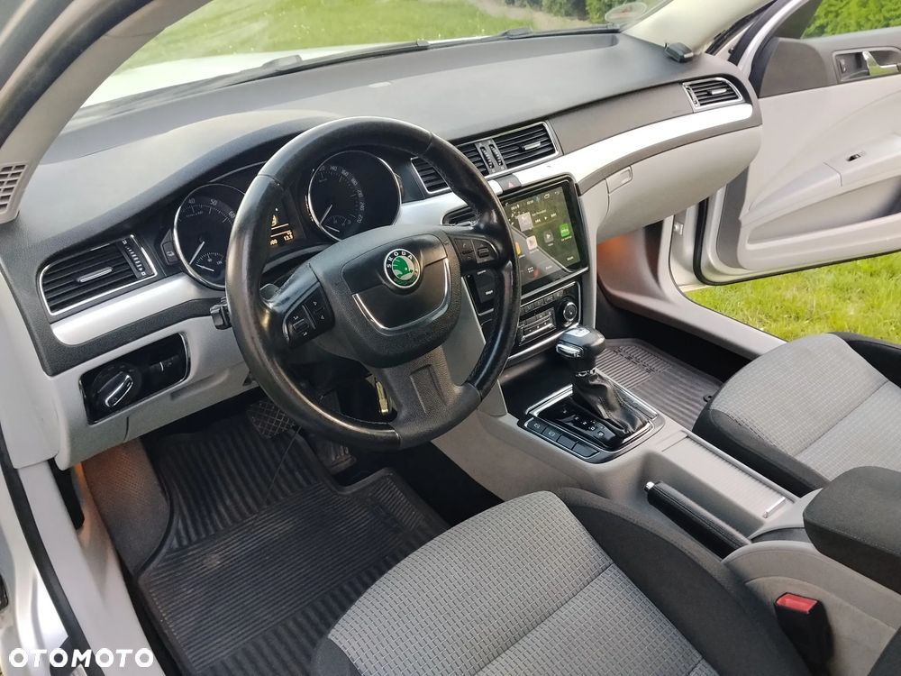 Skoda Superb 1.8 TSI Elegance DSG - 22