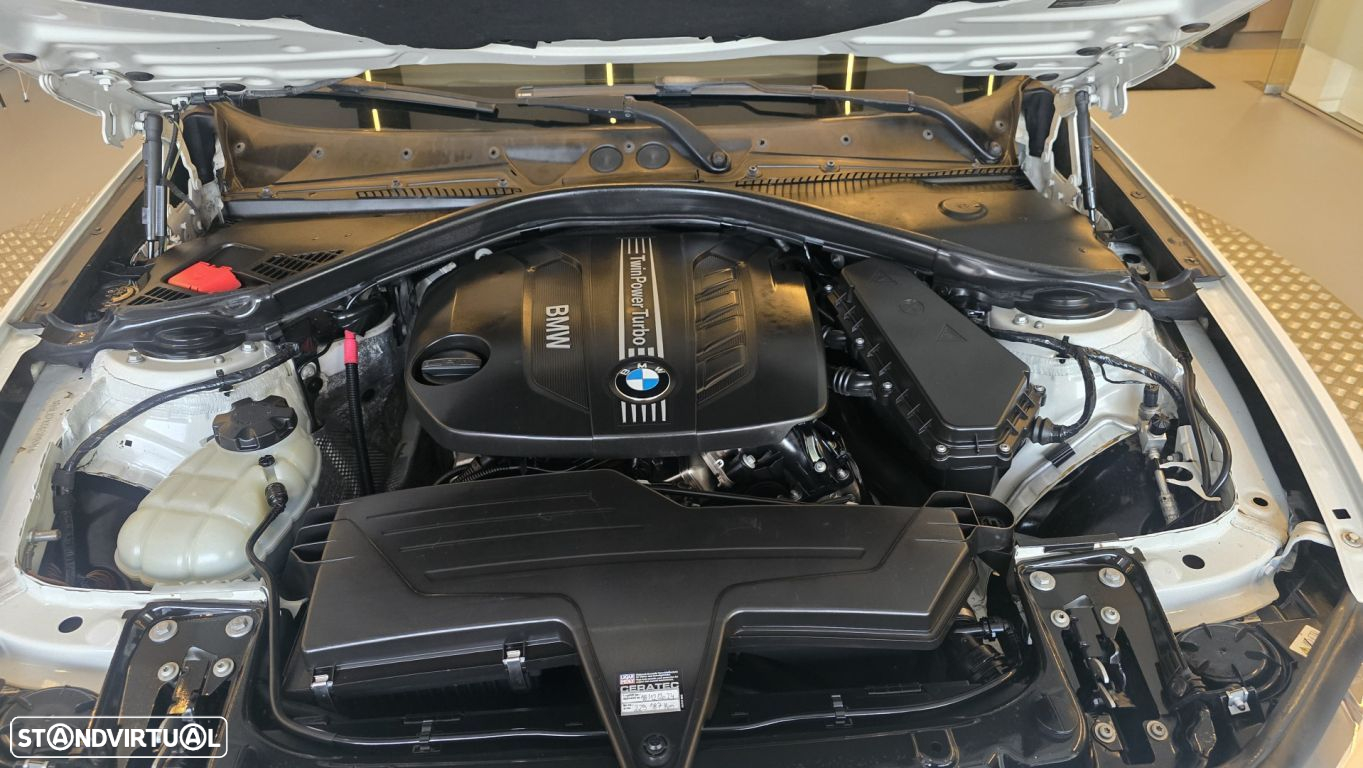 BMW 118 d Pack M - 23