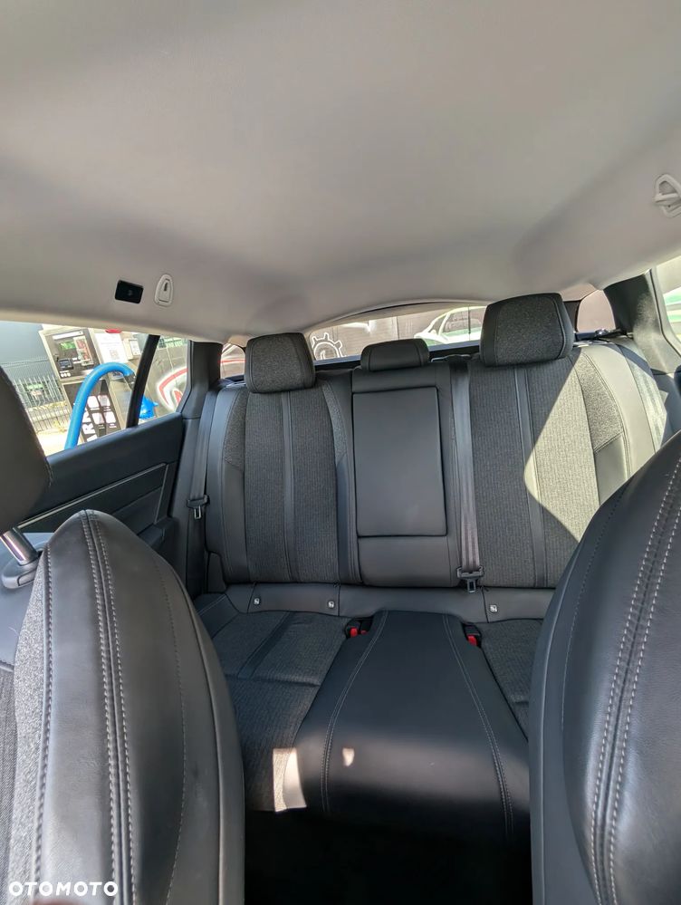 Peugeot 508 BlueHDi 130 EAT8 Allure - 17