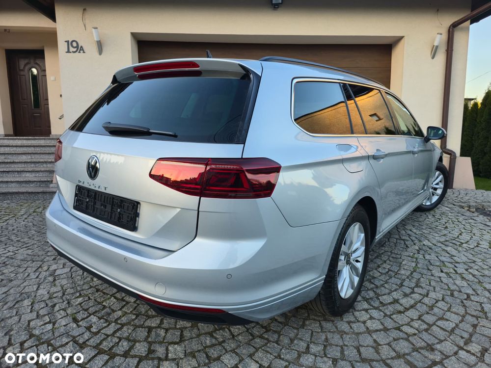 Volkswagen Passat Variant 2.0 TDI SCR Comfortline DSG - 11