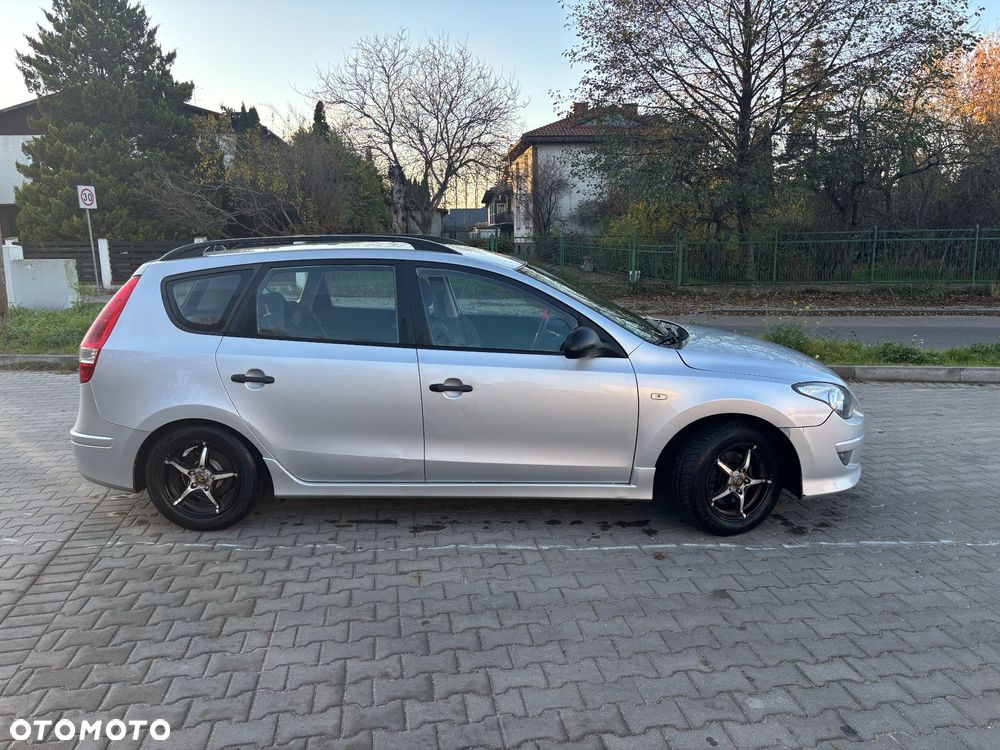 Hyundai i30 i30cw 1.4 Comfort - 4