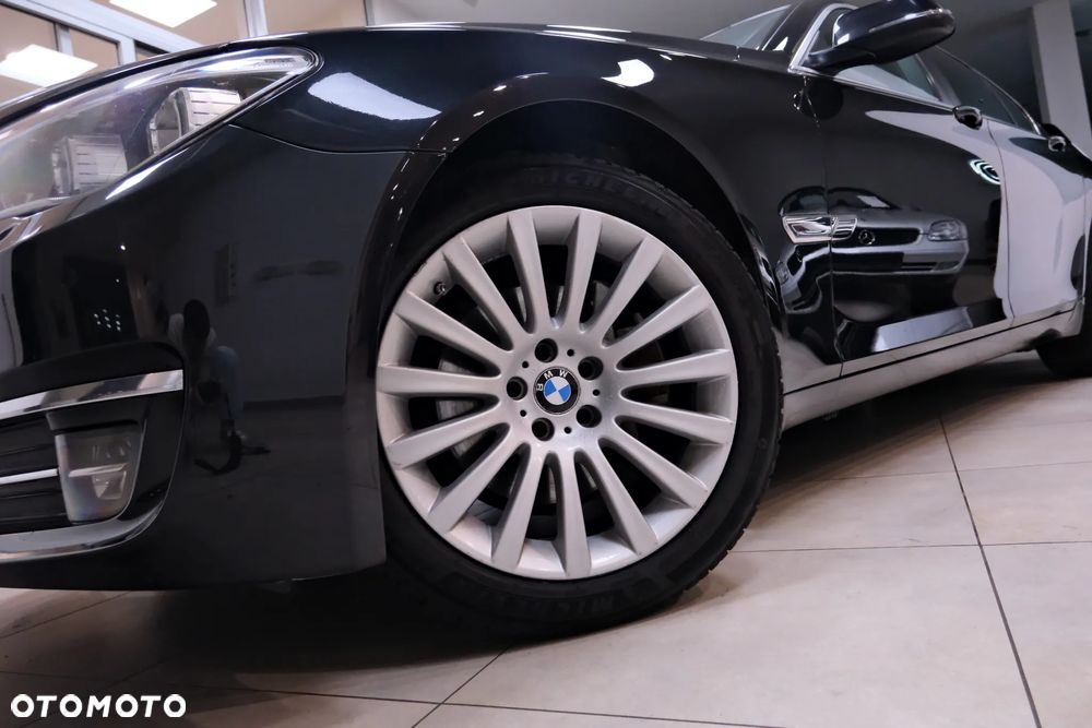 BMW Seria 7 730d Edition Exclusive - 21