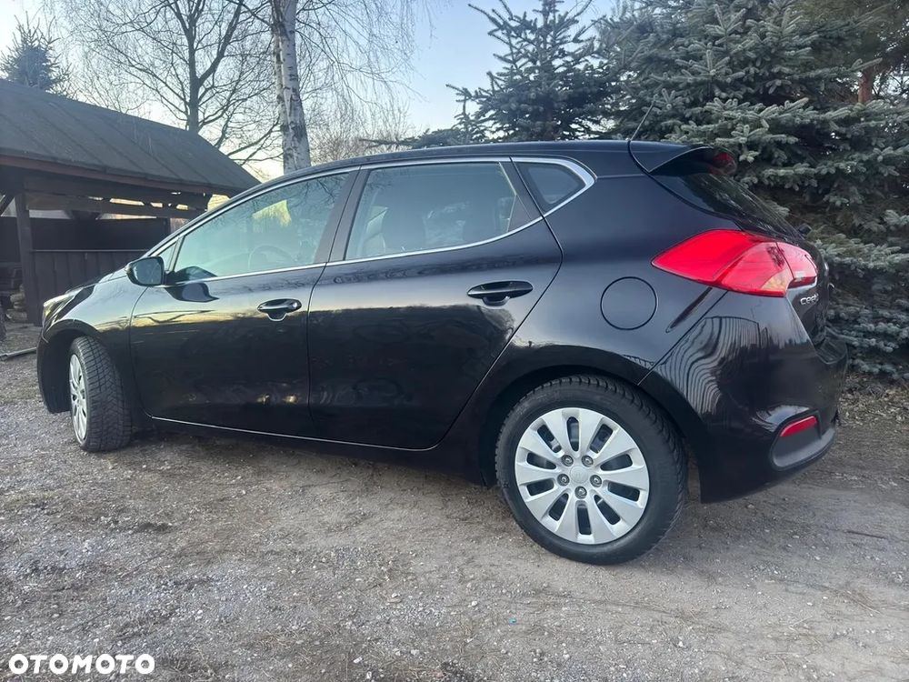 Kia Ceed 1.4 CVVT Dream Team Edition - 22