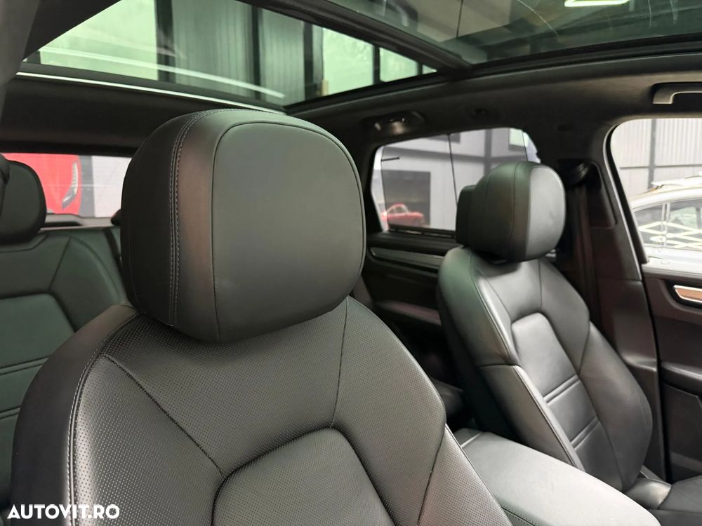 Porsche Cayenne Turbo S E-Hybrid Tiptronic S - 39