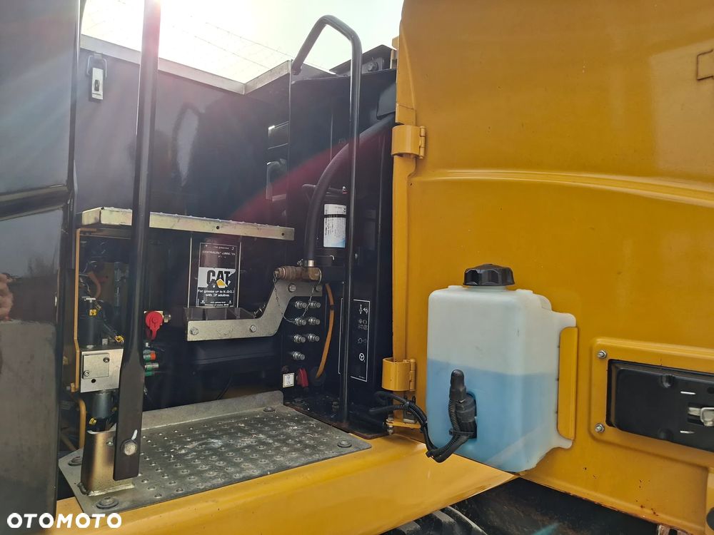 Caterpillar CAT M 313 D - 24