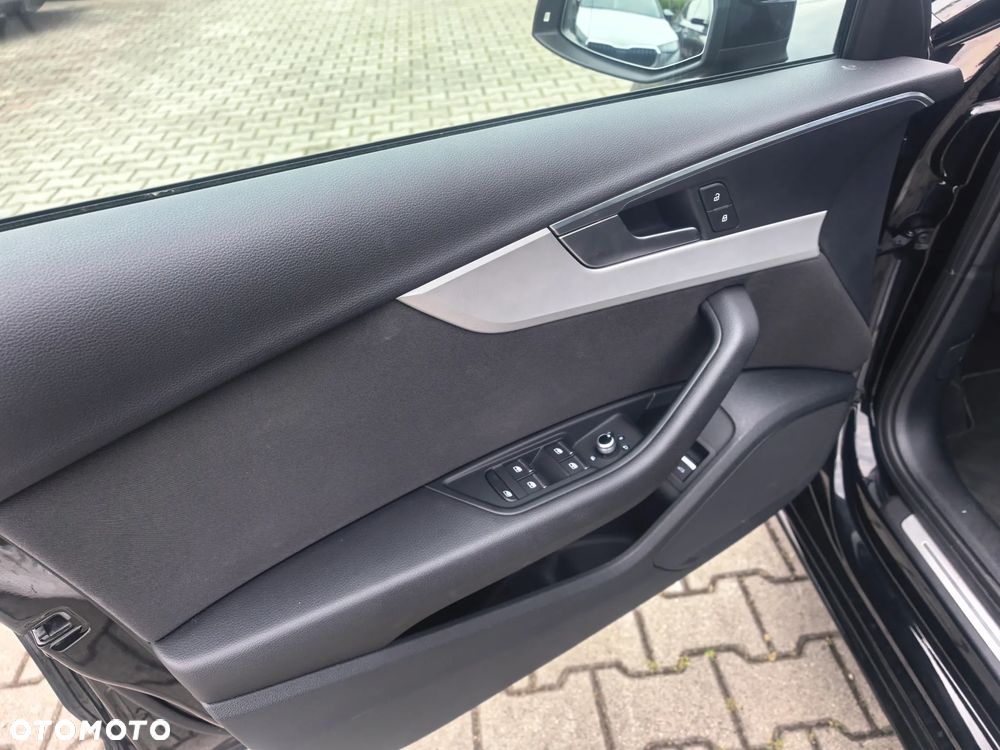 Audi A4 Limousine - 9