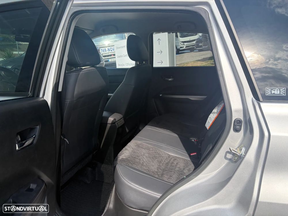Suzuki Vitara - 8