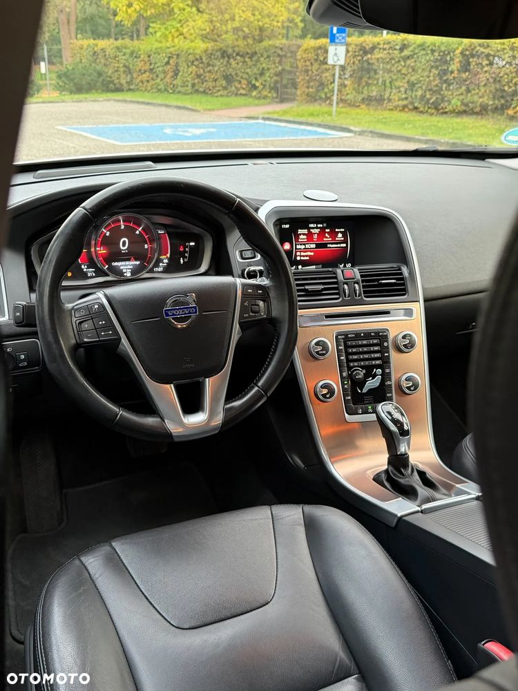 Volvo XC 60 - 16