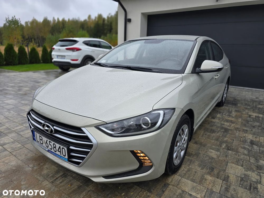 Hyundai Elantra ver-1-6-classic-plus - 2
