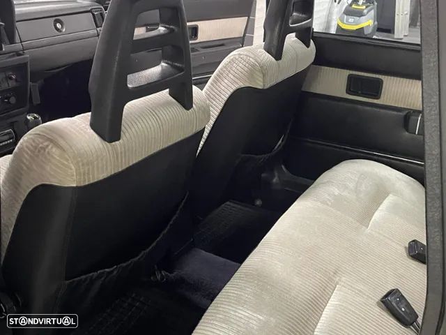 Volvo 244 - 16