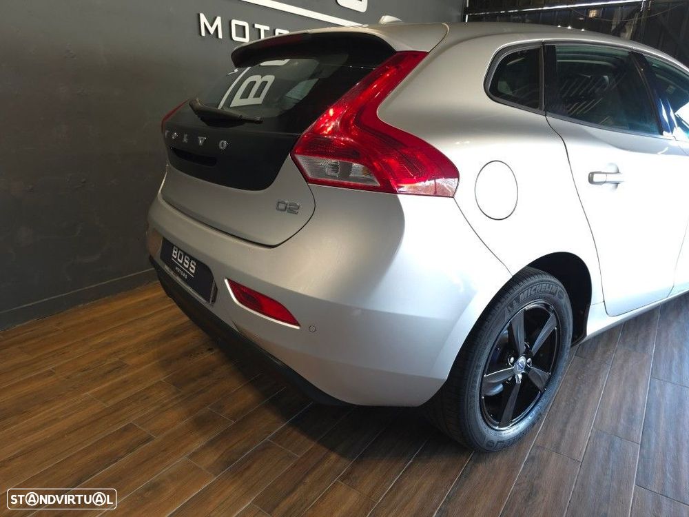 Volvo V40 1.6 D2 Momentum - 13