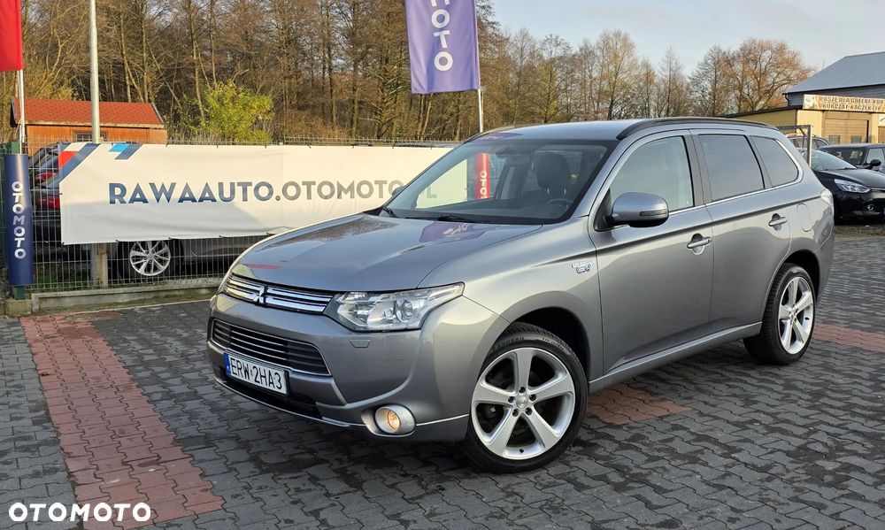 Mitsubishi Outlander 2.0 4WD Plug-In Hybrid Top