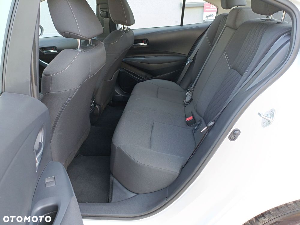 Toyota Corolla - 11