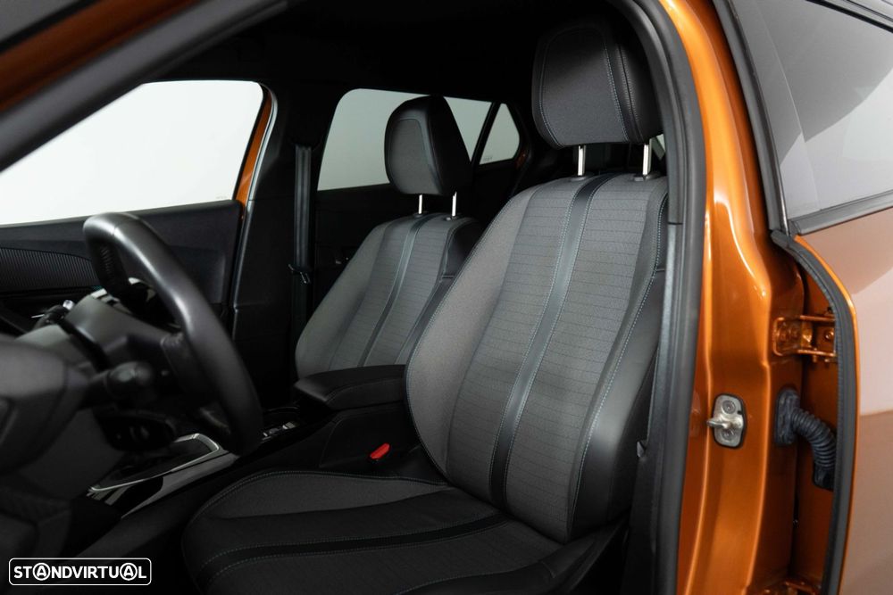 Peugeot 2008 1.2 PureTech Allure Pack - 9