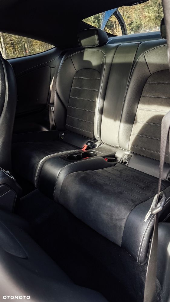 Mercedes-Benz Klasa C 200 4-Matic 9G-Tronic - 19