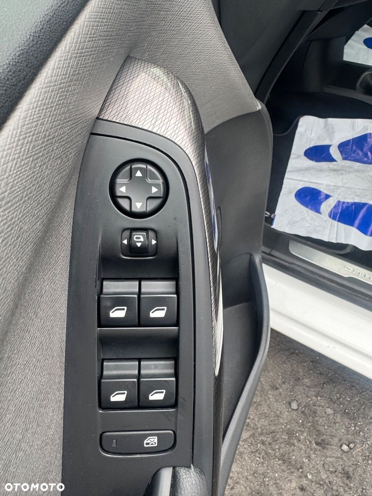 Citroën C4 Picasso BlueHDi 150 EAT6 Exclusive - 25