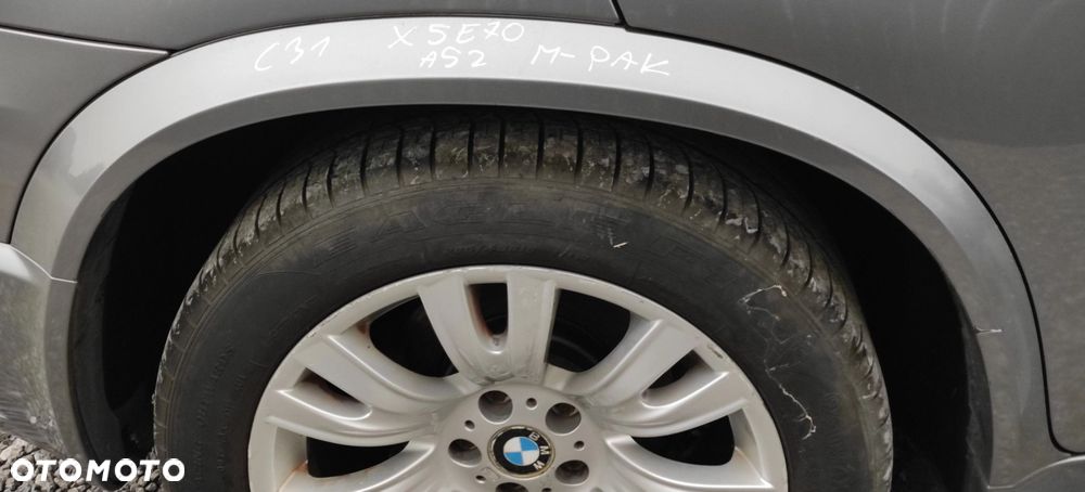 LISTWA BŁOTNIKA SIERP PRAWY TYL TYLNY M PAKIET BMW X5 E70 A52 SPACEGRAU