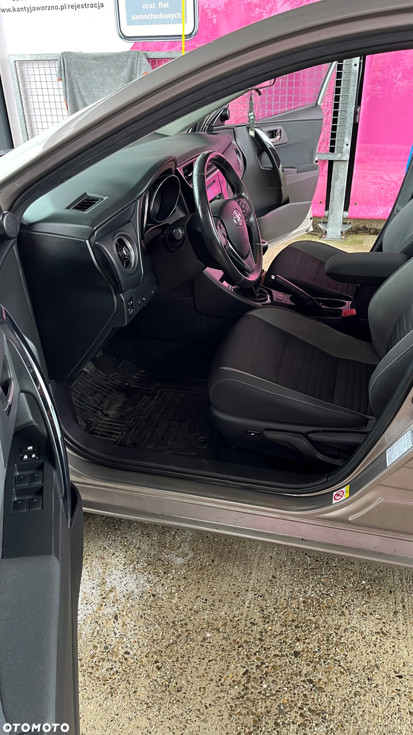 Toyota Auris 1.6 Comfort - 12