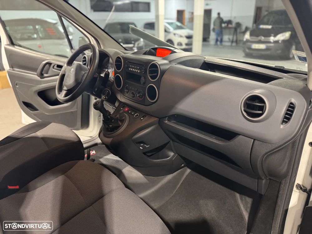 Peugeot Partner 1.6 Hdi 3 Lugares - 17