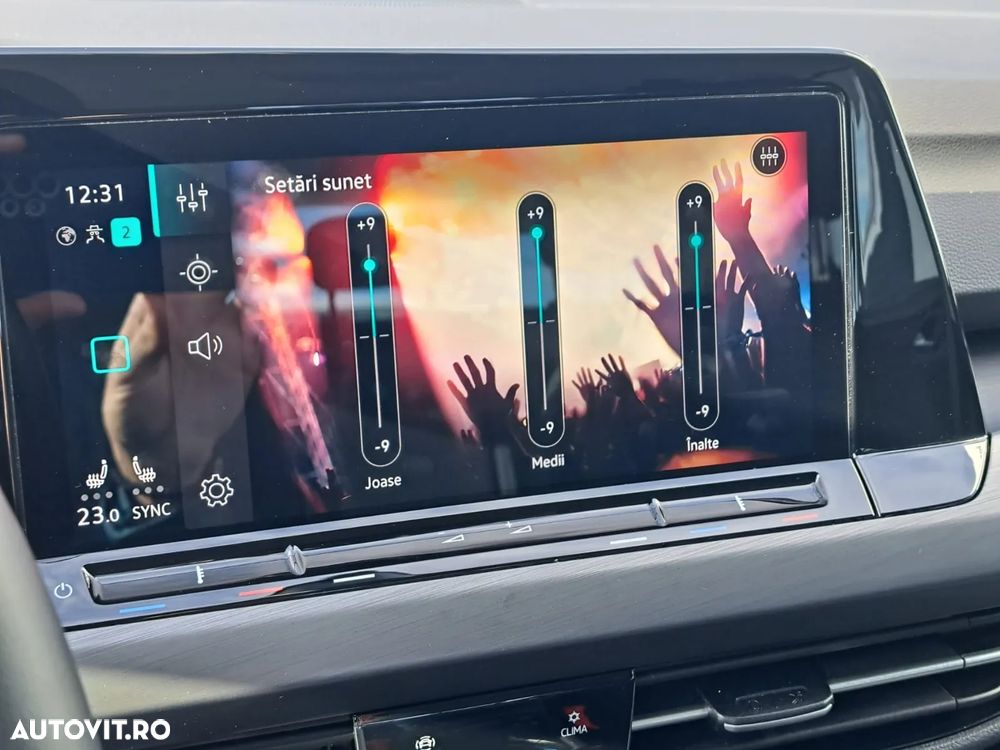 Volkswagen Golf 1.5 eTSI ACT DSG MHEV Style - 38