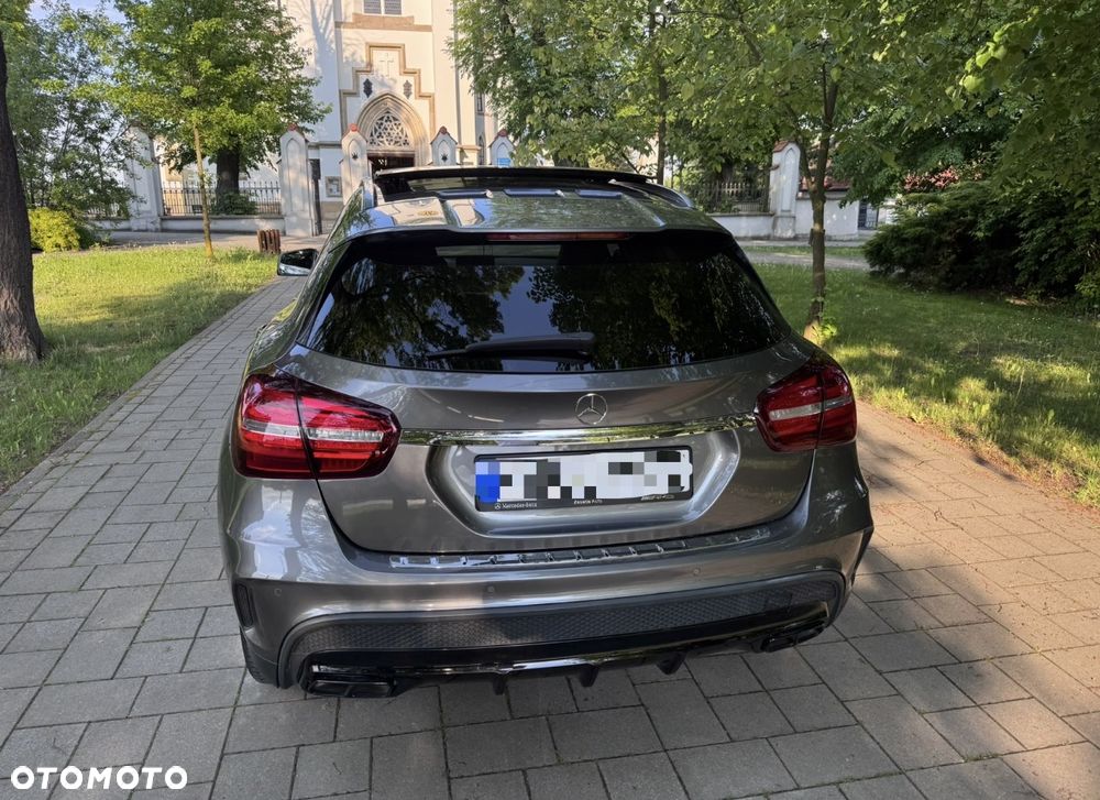 Mercedes-Benz GLA 220 d 7G-DCT AMG Line - 11