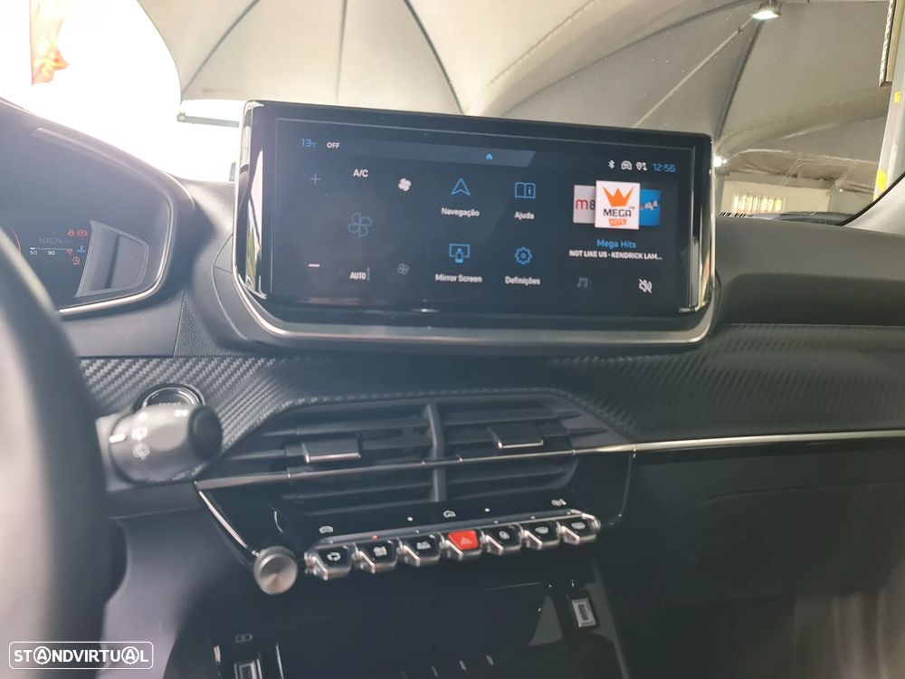 Peugeot 2008 1.2 PureTech Allure Pack - 26