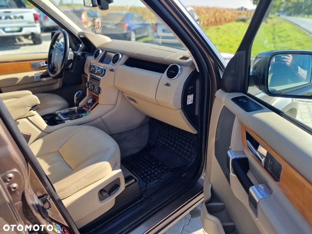 Land Rover Discovery 3.0 TD V6 HSE - 27