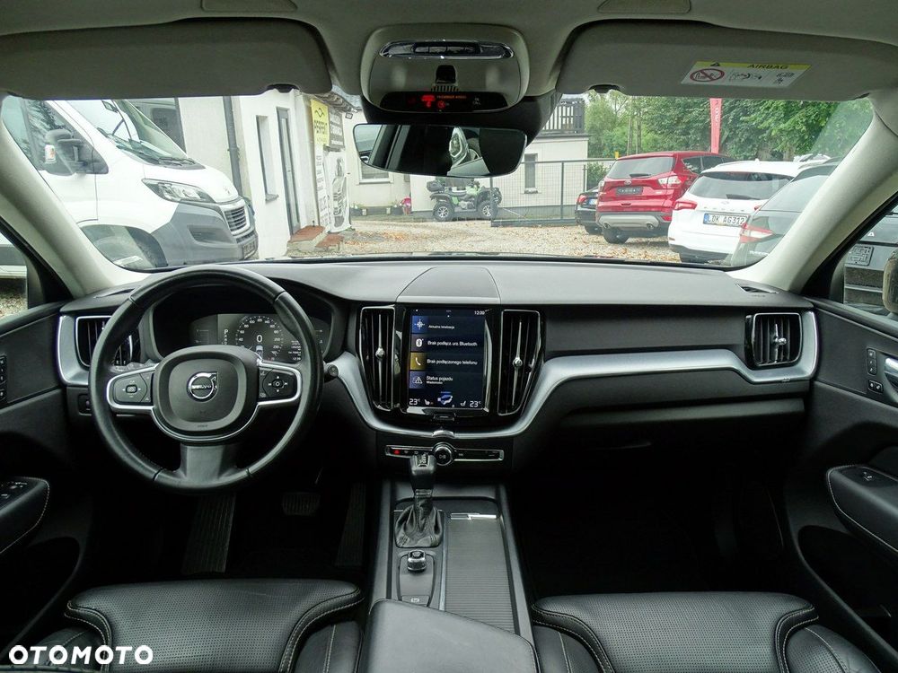 Volvo XC 60 D4 AWD Momentum - 14