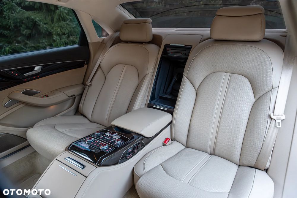 Audi A8 4.2 TDI clean diesel L Quattro - 39