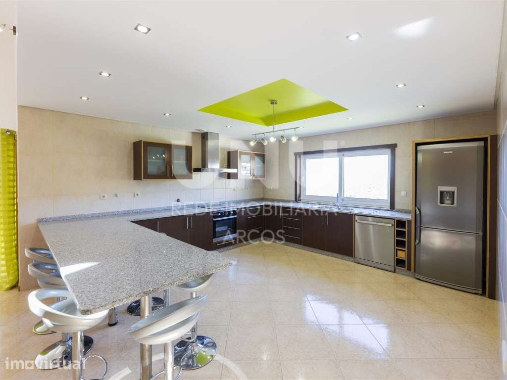 Moradia V4 com Piscina - Grande imagem: 4/30