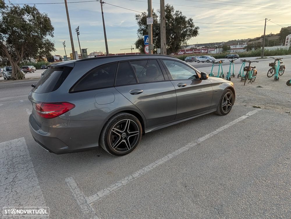 Mercedes-Benz C 300 de AMG Line - 10